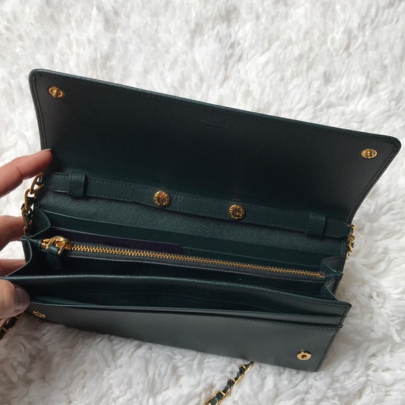 SOLD! 🍀Prada Convertible Clutch Crossbody 🍀 - Picture 3 of 8